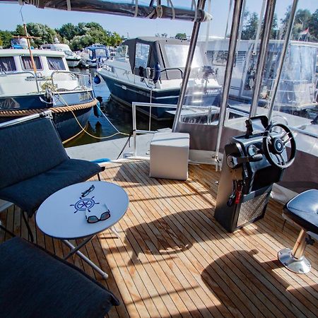 Hausboot Ξενοδοχείο Hennigsdorf Εξωτερικό φωτογραφία